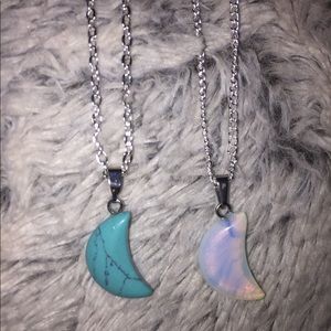 SOLD. Set of 2 Stone Moon Necklaces🌙